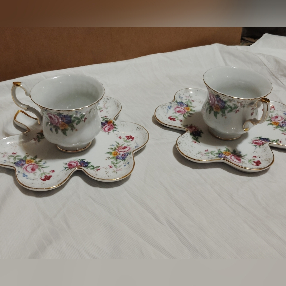 Floral Porcelain Tea Cup and Saucer Set Ys